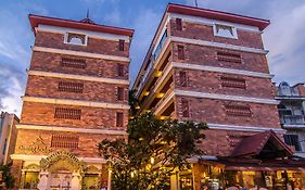 Raming Lodge Hotel